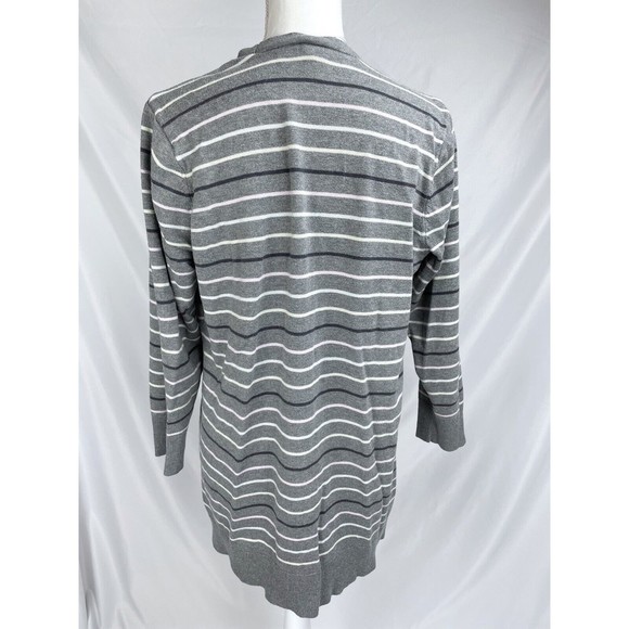Torrid Women Size 2 Grey Stripe Cardigan Sweater Long Sleeve Button - Picture 4 of 8